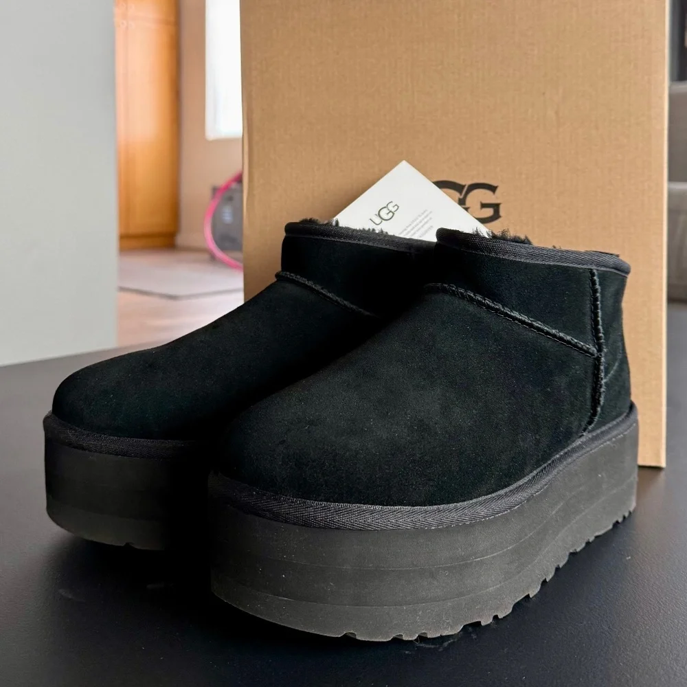 UGG CLASSIC ULTRA MINI PLATFORM BOOTS - Picture 3 of 6